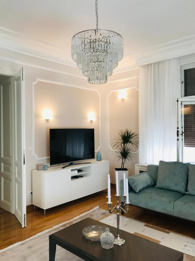 Knez Sima Jacuzzi, 3 Bedrooms, Balcony In Stari Grad Белград Екстер'єр фото