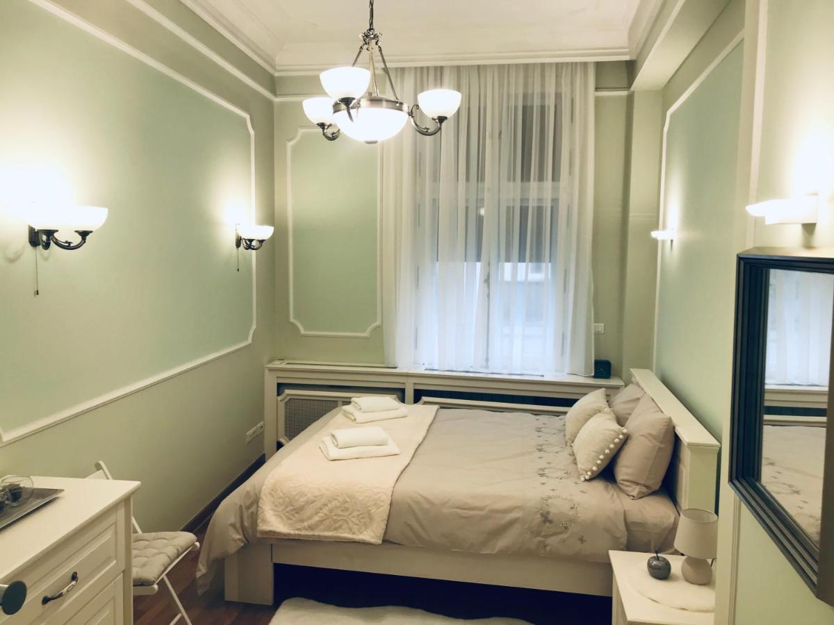 Knez Sima Jacuzzi, 3 Bedrooms, Balcony In Stari Grad Белград Екстер'єр фото